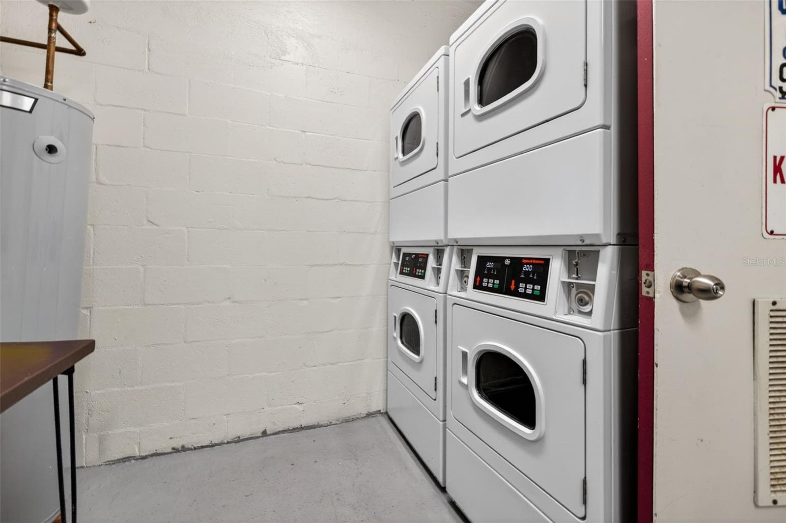 Condominium at 4000 3RD ST N #304, ST PETERSBURG, photo 15 of 25