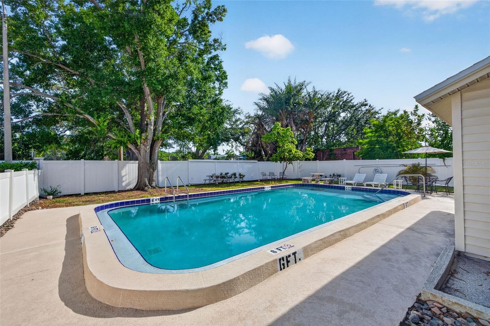 Condominium at 4000 3RD ST N #304, ST PETERSBURG, photo 16 of 25