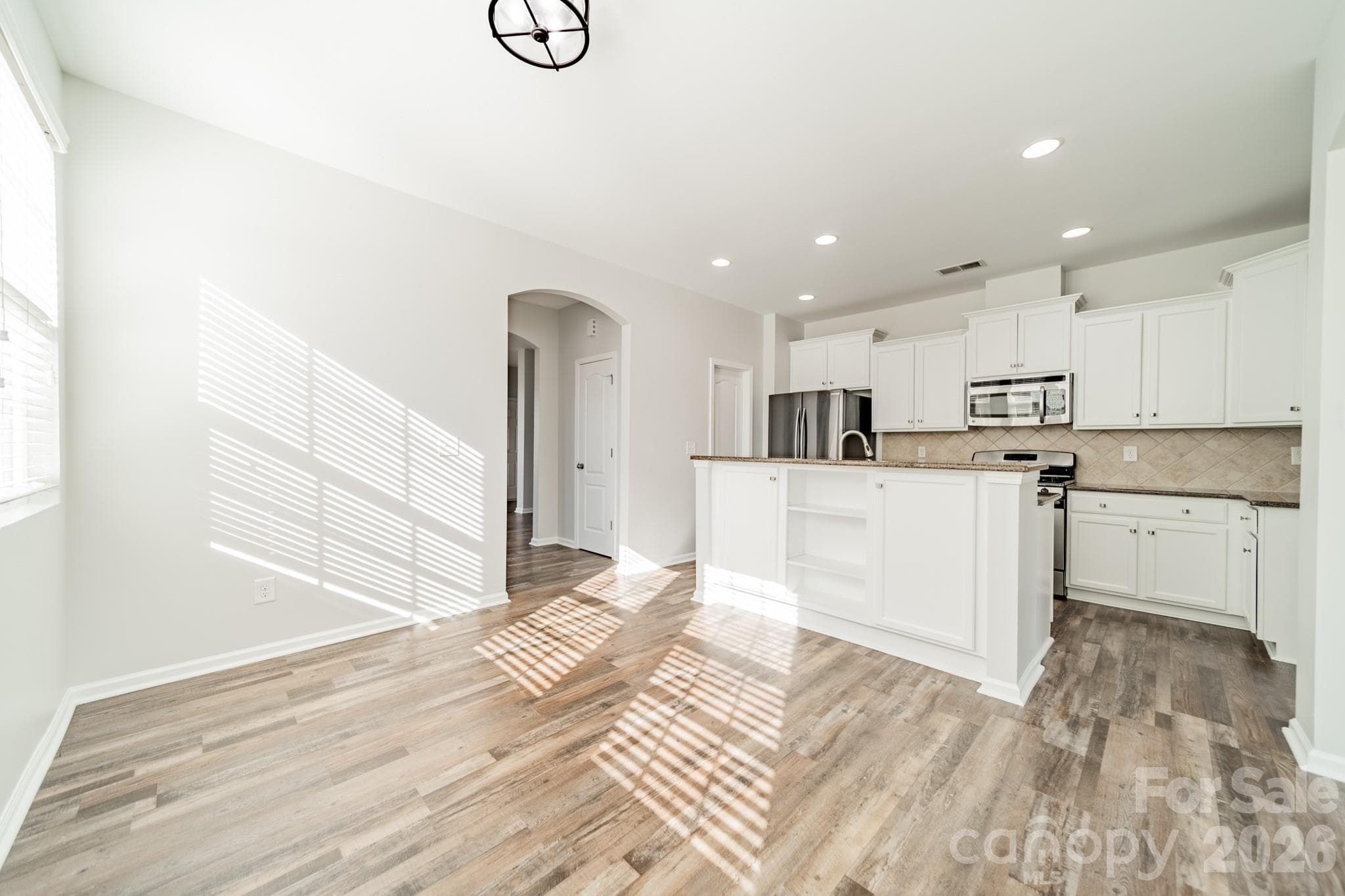 Townhouse at 18426 W Catawba Avenue, Cornelius, photo 6 of 42