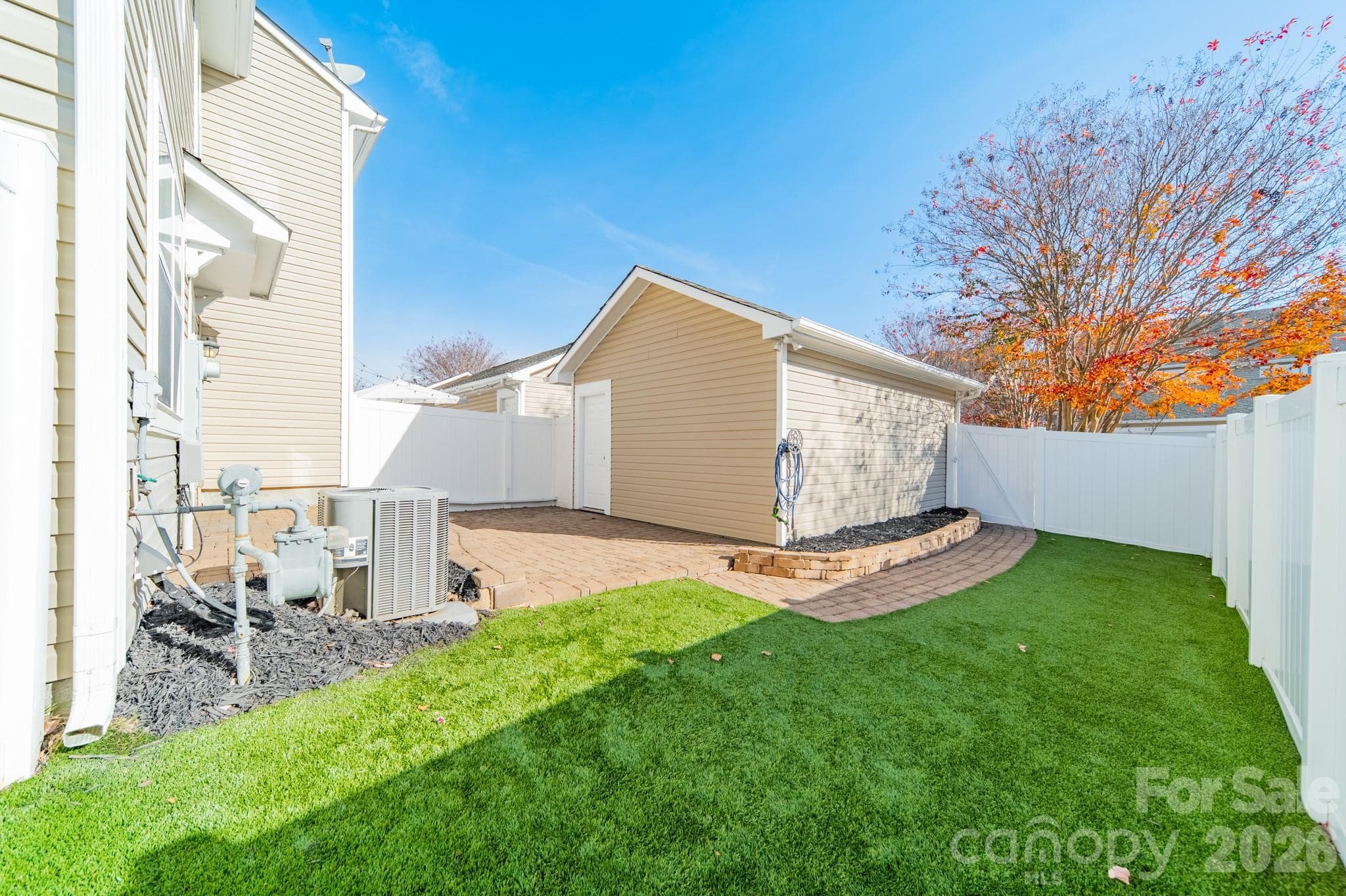 Townhouse at 18426 W Catawba Avenue, Cornelius, photo 30 of 42