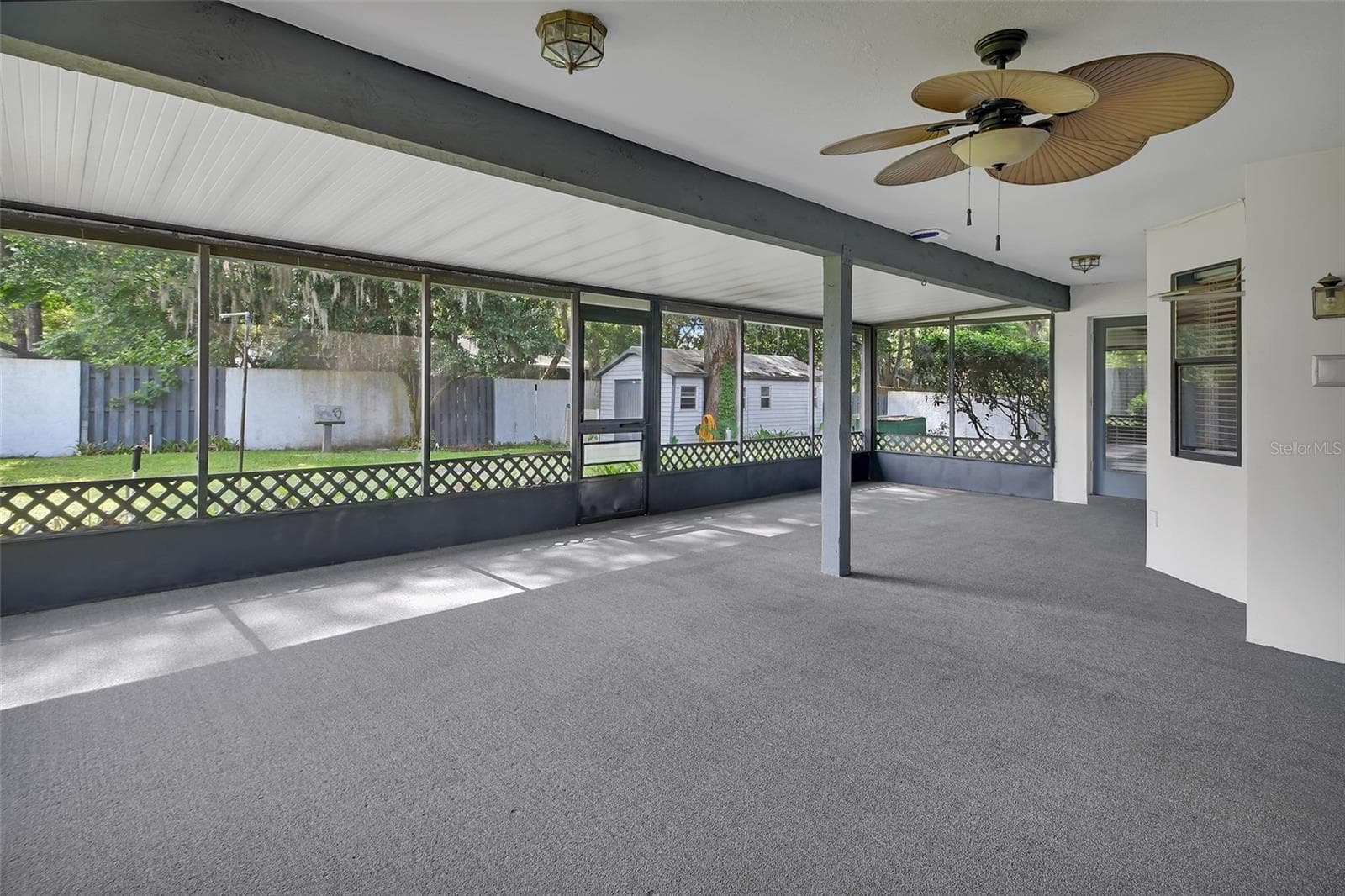 Lanai 31 Ft Wide - 2465 ROYAL RD, DELAND