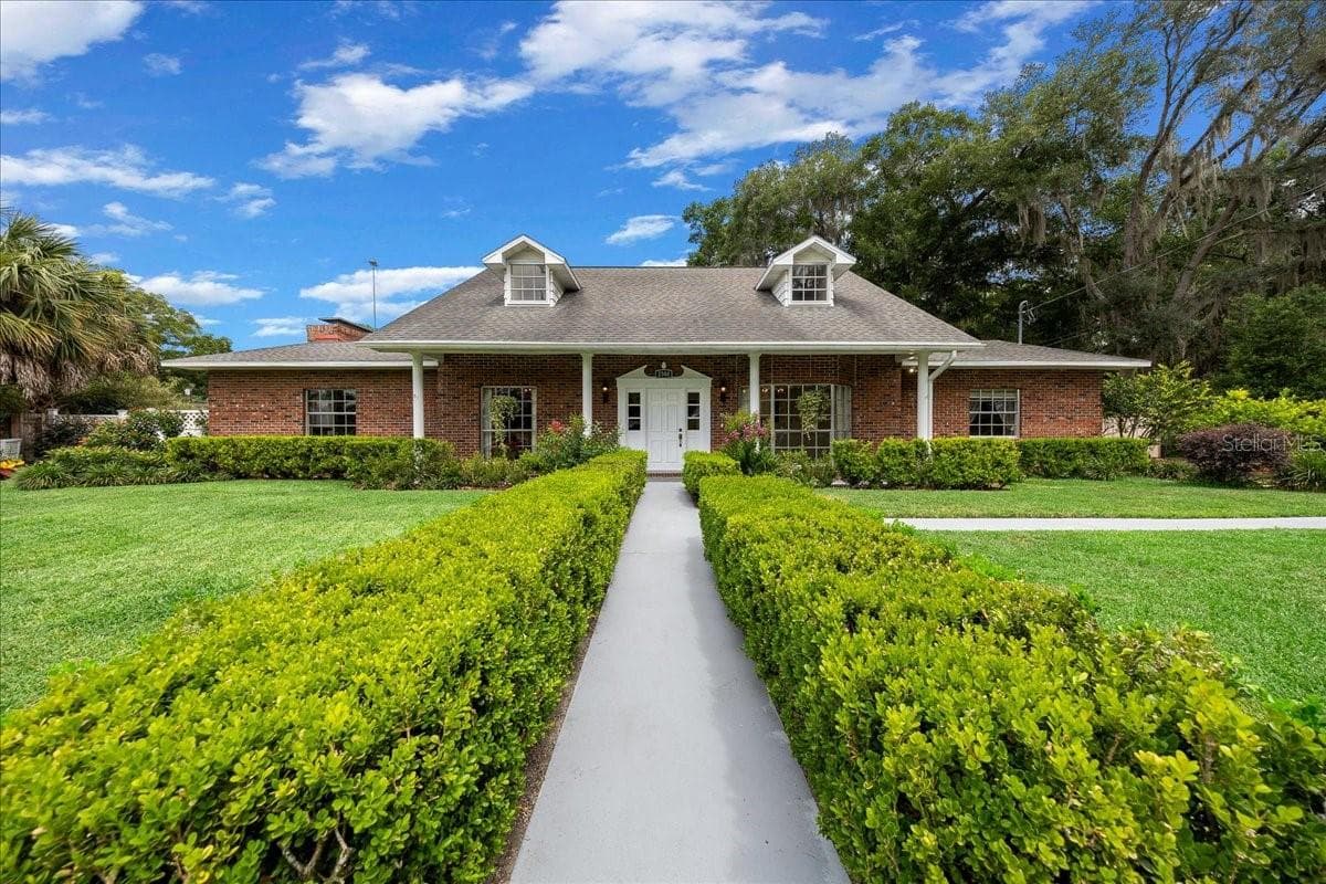 Single Family Residence at 2300 SE 38TH CT, OCALA, photo 2 of 91