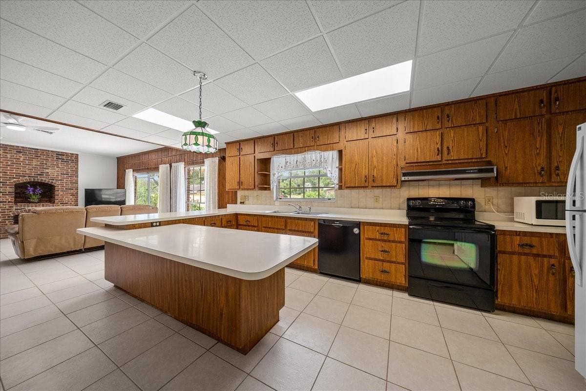 Single Family Residence at 2300 SE 38TH CT, OCALA, photo 23 of 91