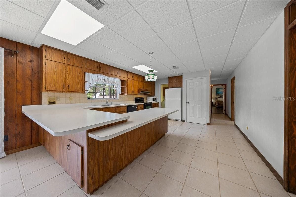 Single Family Residence at 2300 SE 38TH CT, OCALA, photo 21 of 91
