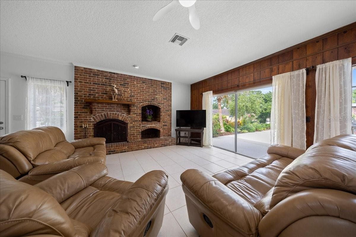 Single Family Residence at 2300 SE 38TH CT, OCALA, photo 24 of 91