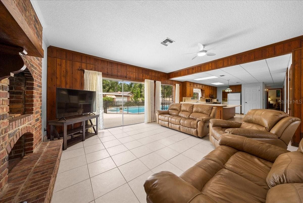 Single Family Residence at 2300 SE 38TH CT, OCALA, photo 25 of 91