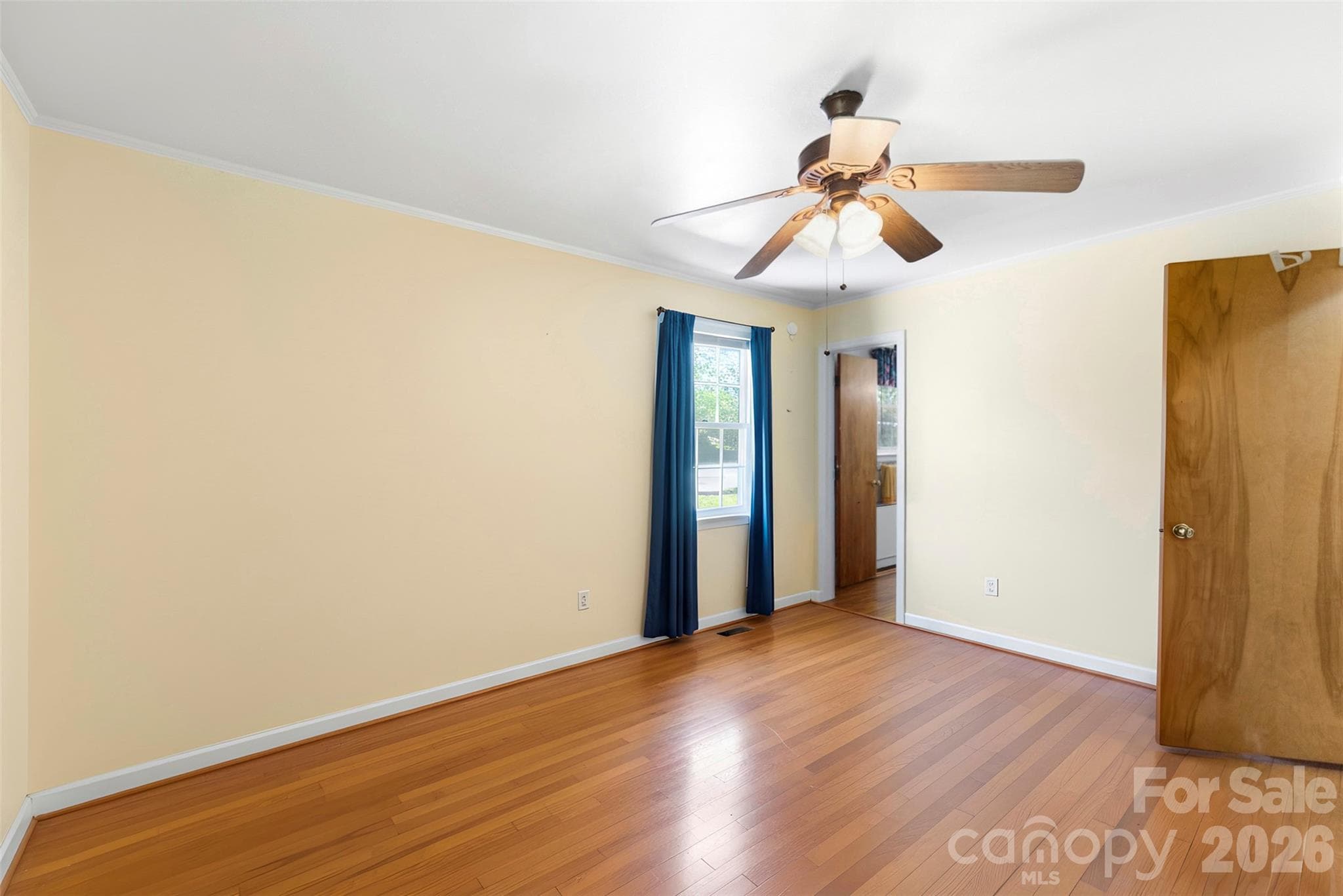 Single Family Residence at 121 E Summersby Street, Fort Mill, photo 14 of 33