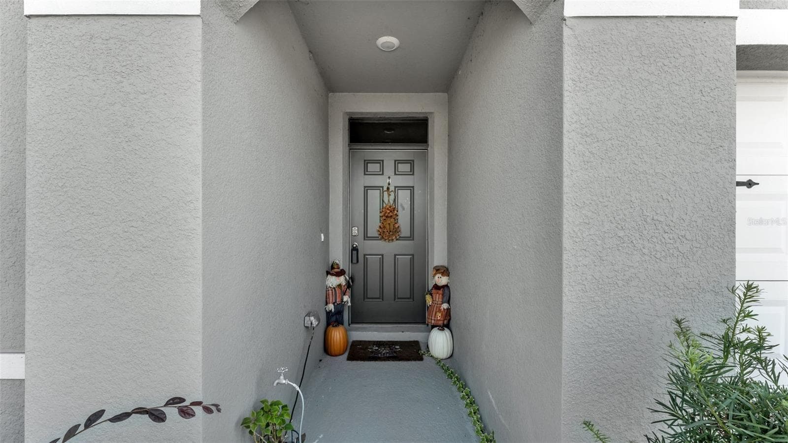 Single Family Residence at 3612 DIVING DOVE LN, BARTOW, photo 2 of 27