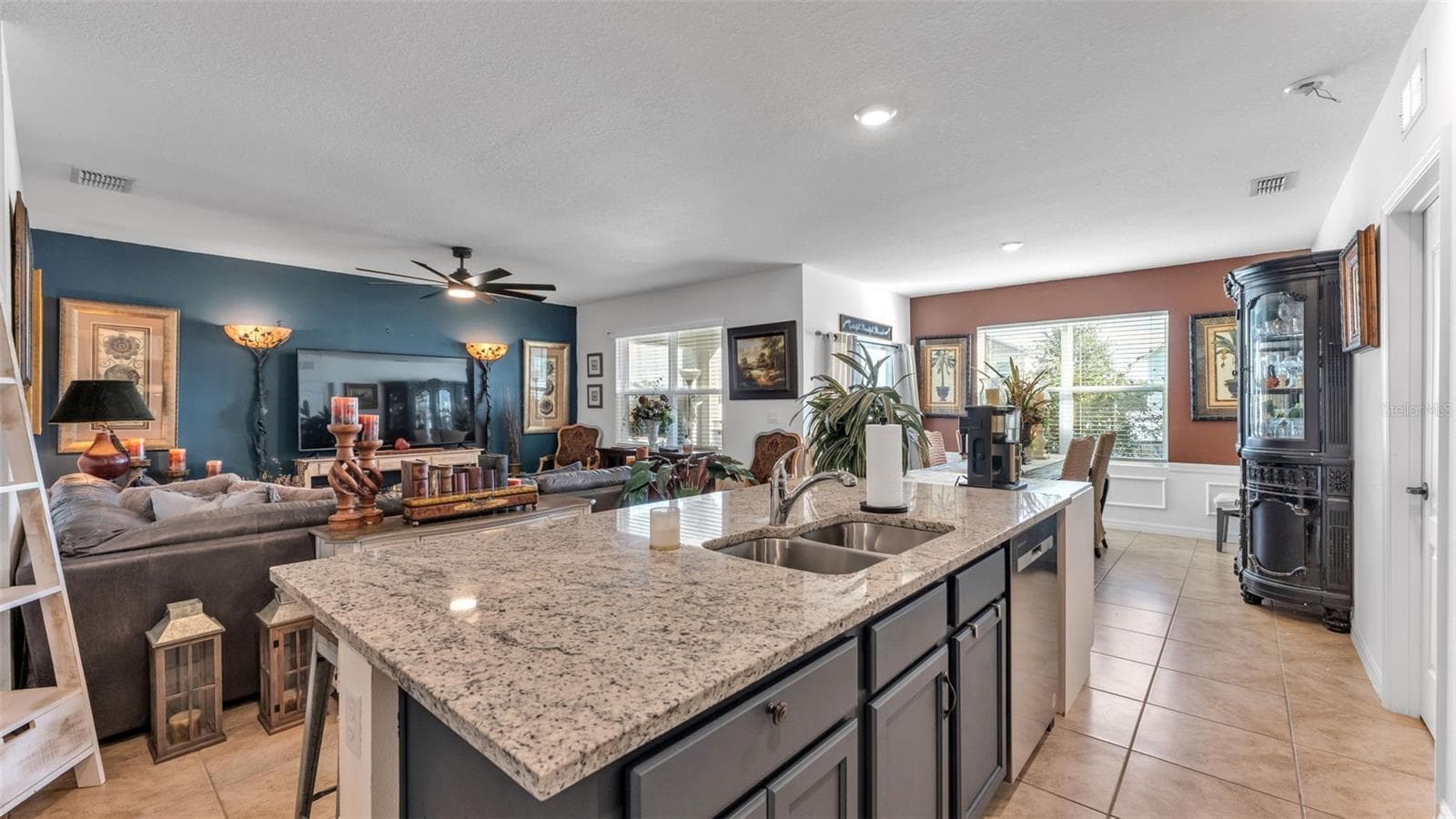 Single Family Residence at 3612 DIVING DOVE LN, BARTOW, photo 8 of 27