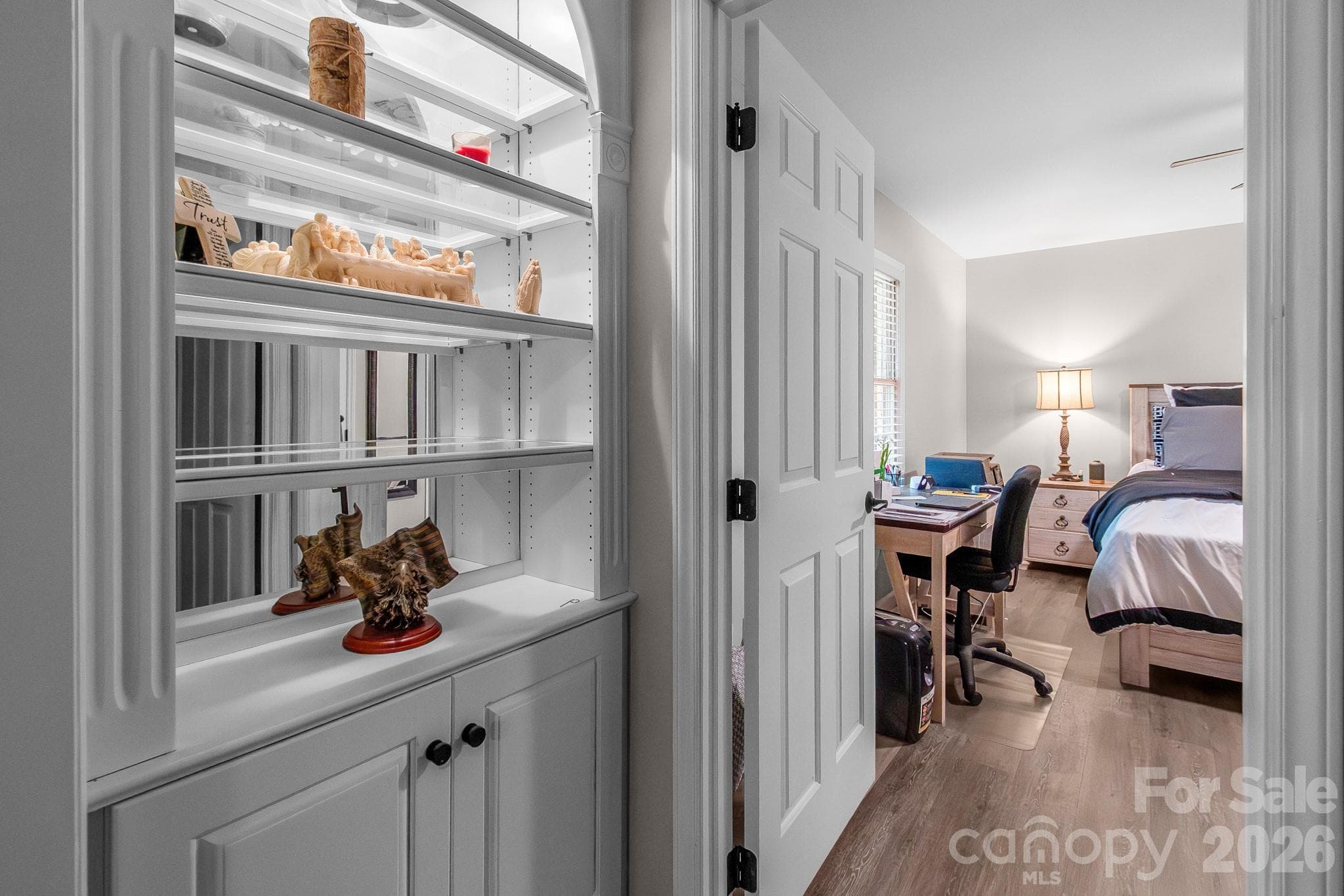hallway entry to primary ensuite - Waxhaw