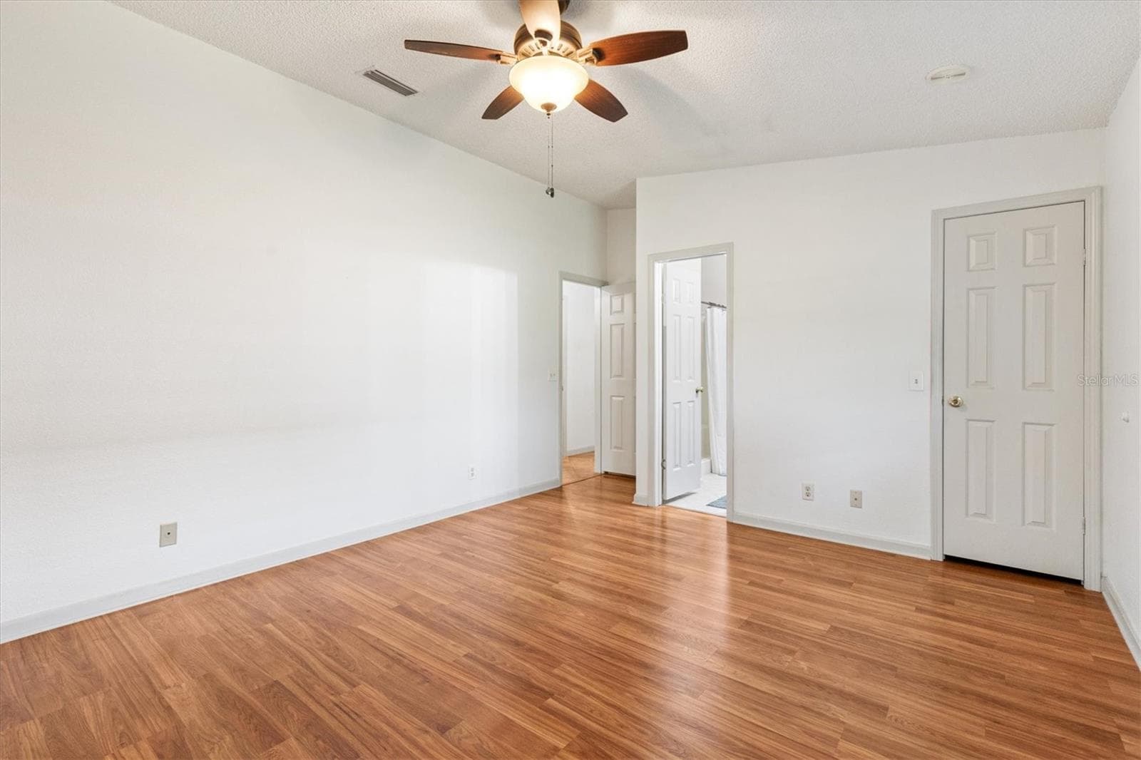 Master Bedroom - 1534 HILLCREST DR, LADY LAKE
