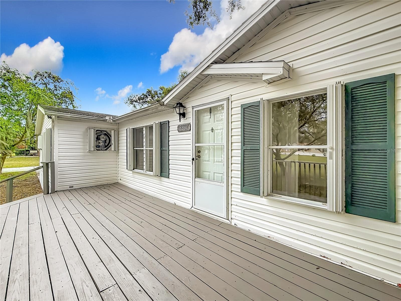 Manufactured Home at 8331 COUNTY ROAD 109, LADY LAKE, photo 3 of 32