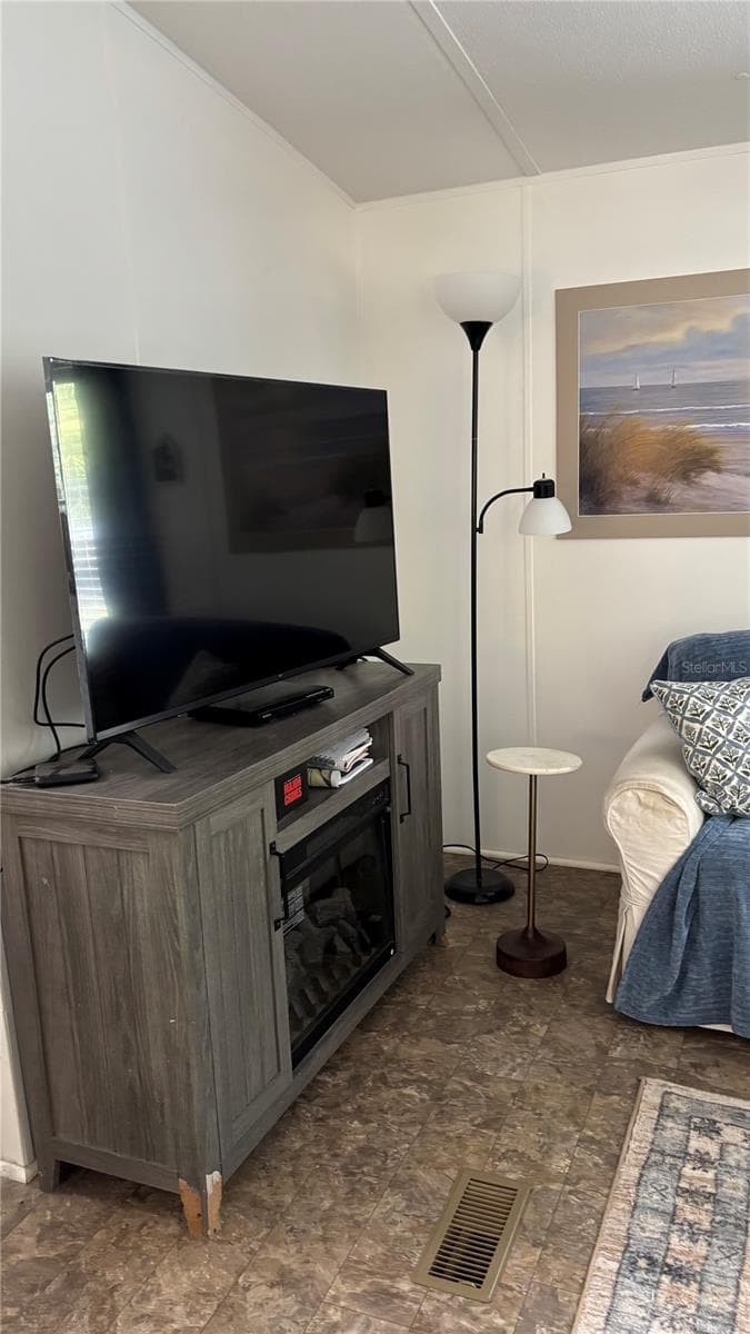Manufactured Home at 8456 SW STATE ROAD 47, LAKE CITY, photo 18 of 31
