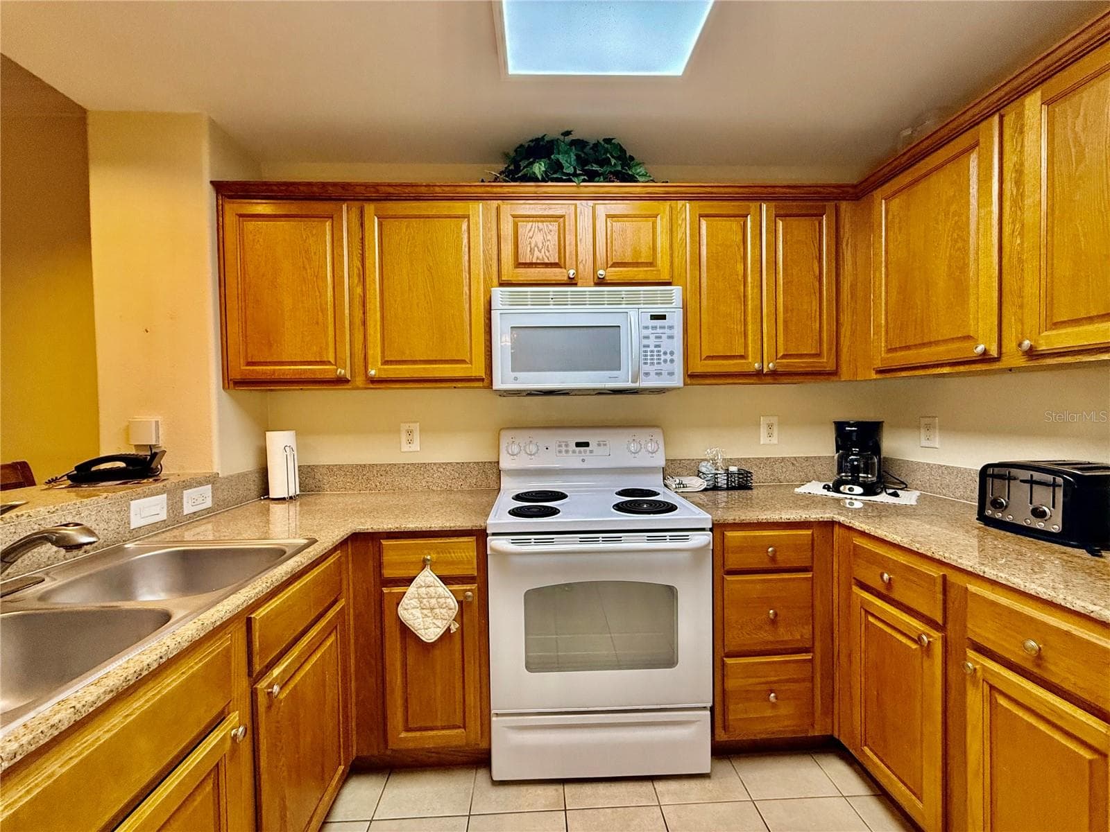 Condo - Hotel at 13415 BLUE HERON BEACH DR #109, ORLANDO, photo 20 of 69