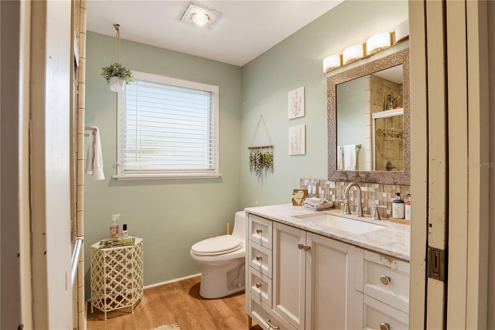 First floor full bathroom with walk in shower - 2719 FORT WORTH ST, SARASOTA