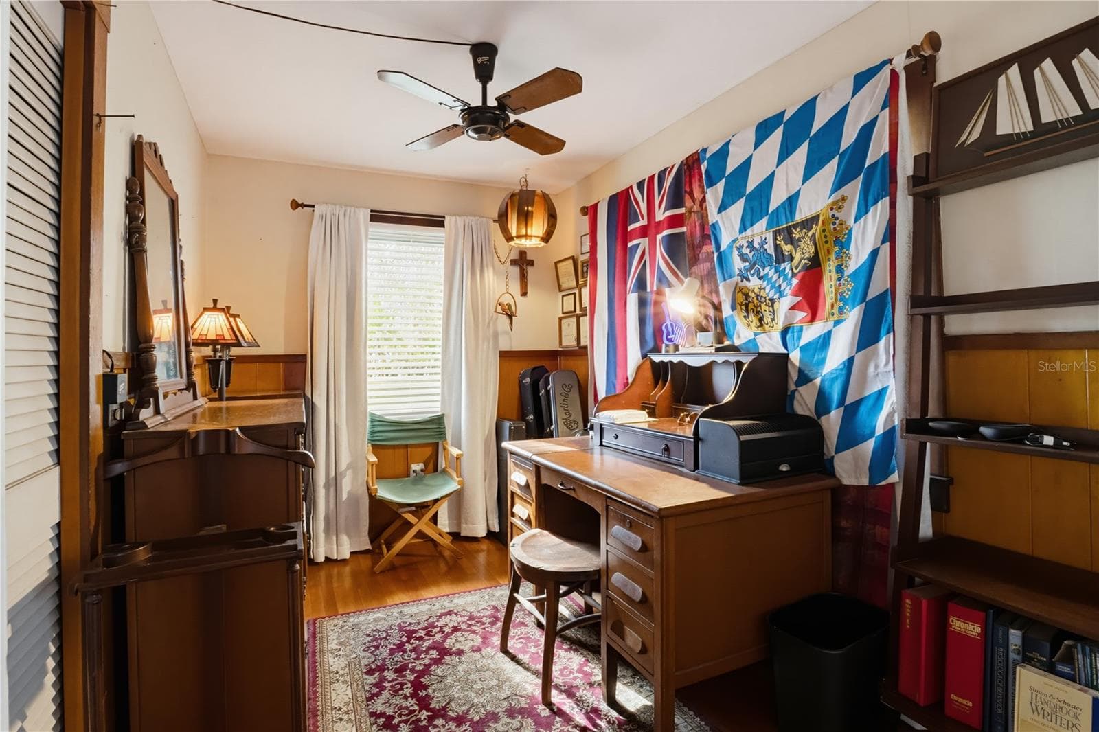 Bonus Room can be used for office space or "fifth" bedroom - 2719 FORT WORTH ST, SARASOTA