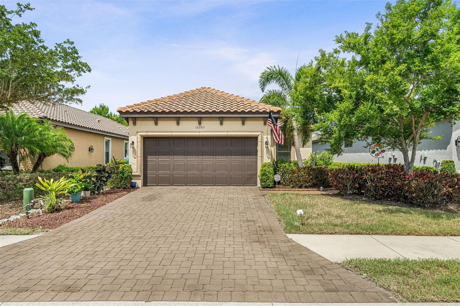 Single Family Residence at 10205 SAINT FRANCIS TER, PALMETTO, photo 2 of 60