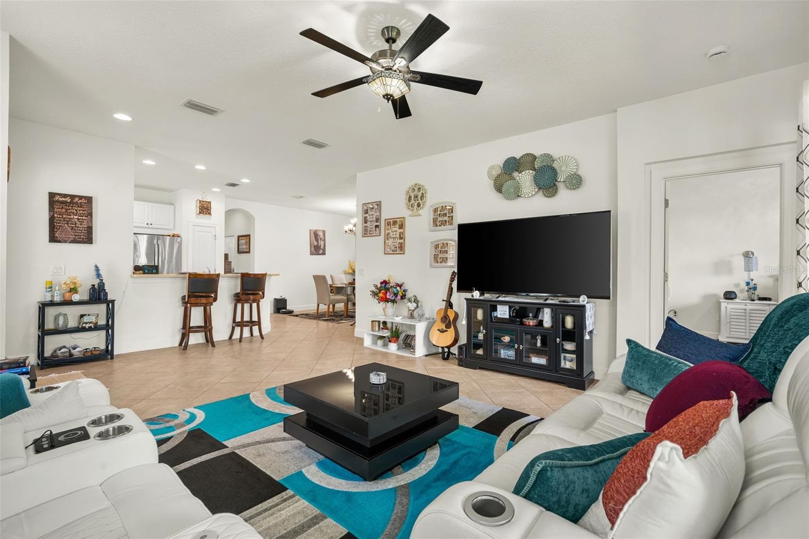 Single Family Residence at 10205 SAINT FRANCIS TER, PALMETTO, photo 9 of 60