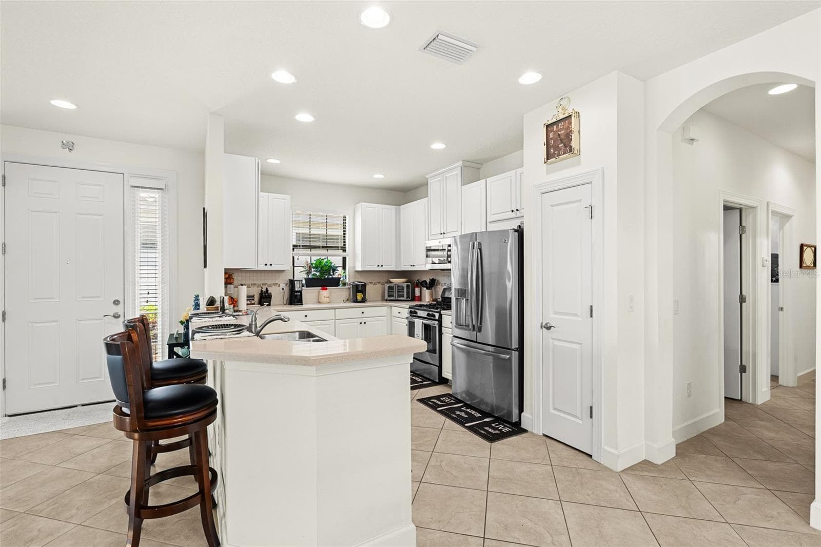 Single Family Residence at 10205 SAINT FRANCIS TER, PALMETTO, photo 11 of 60