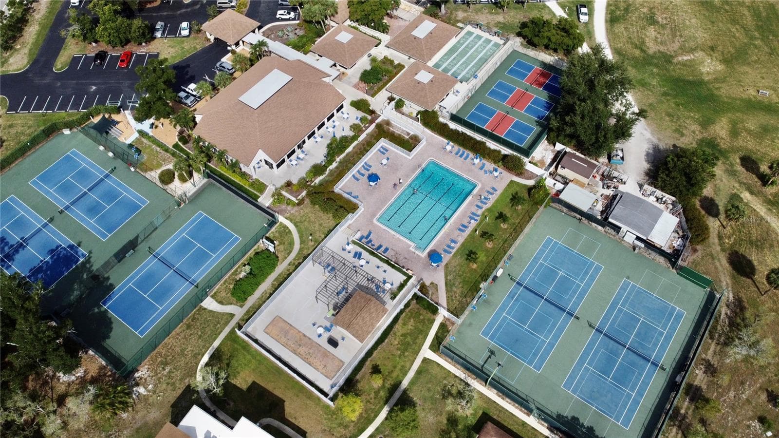 Pool, pickleball, tennis, fitness center, library and much more! - 625 WHITE PINE TREE RD #23, VENICE