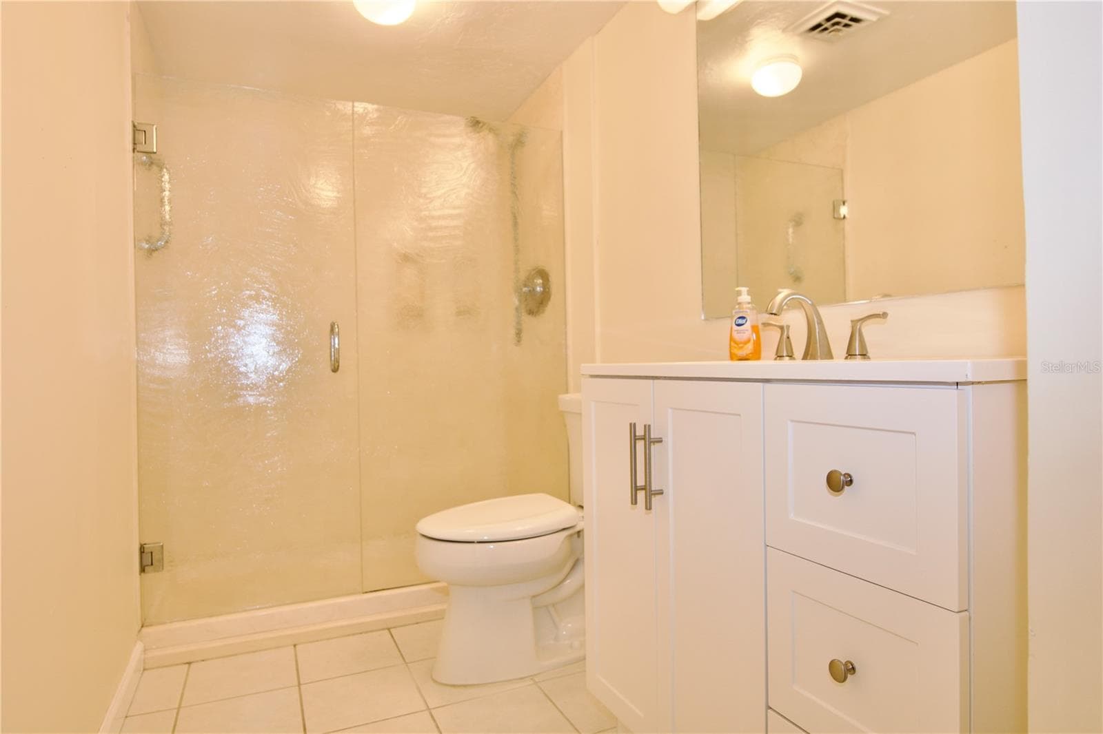 Primary Bedroom Bathroom - 625 WHITE PINE TREE RD #23, VENICE