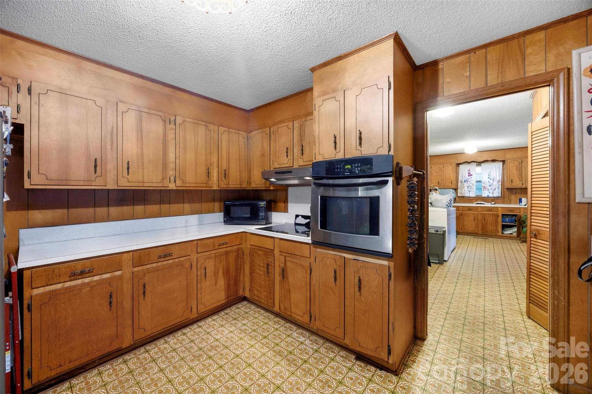Single Family Residence at Kings Mountain, photo 3 of 37
