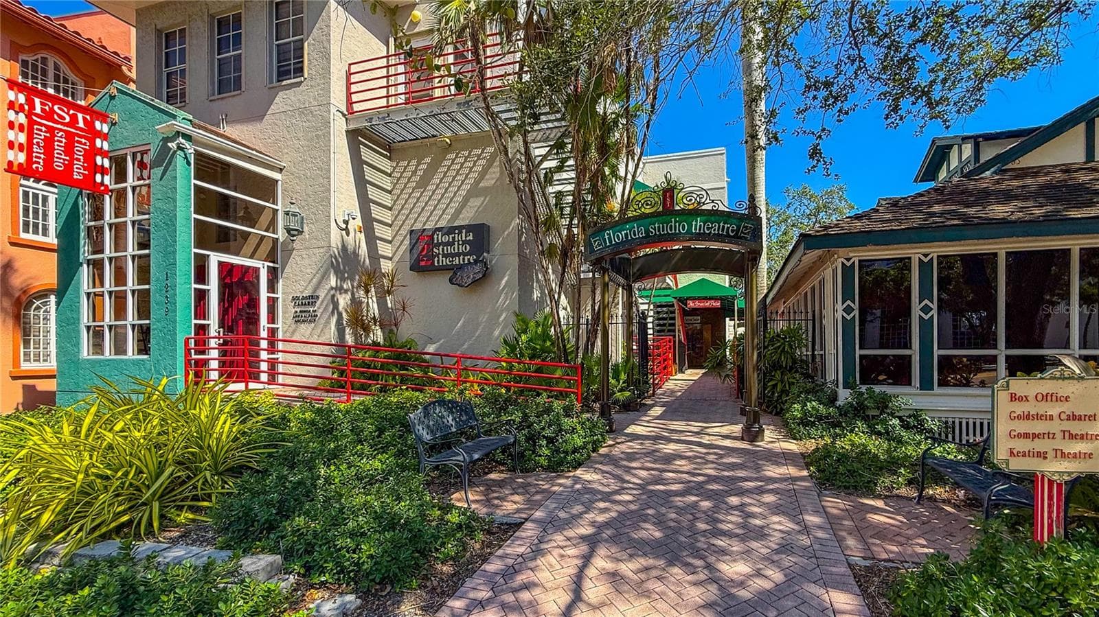 6-Blocks from the Florida Studio Theater - 1305 4TH ST #401G RT, SARASOTA