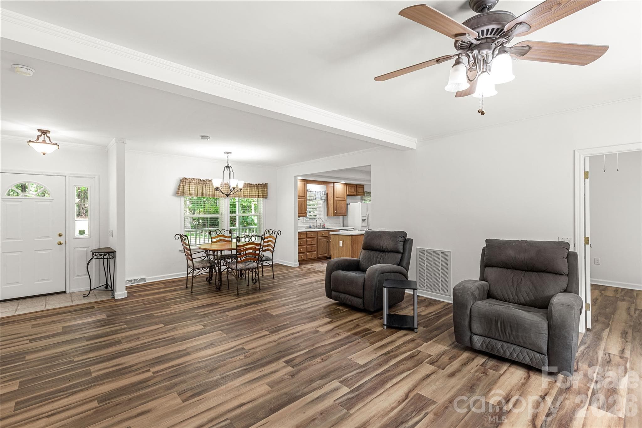 Single Family Residence at Lancaster, photo 6 of 48
