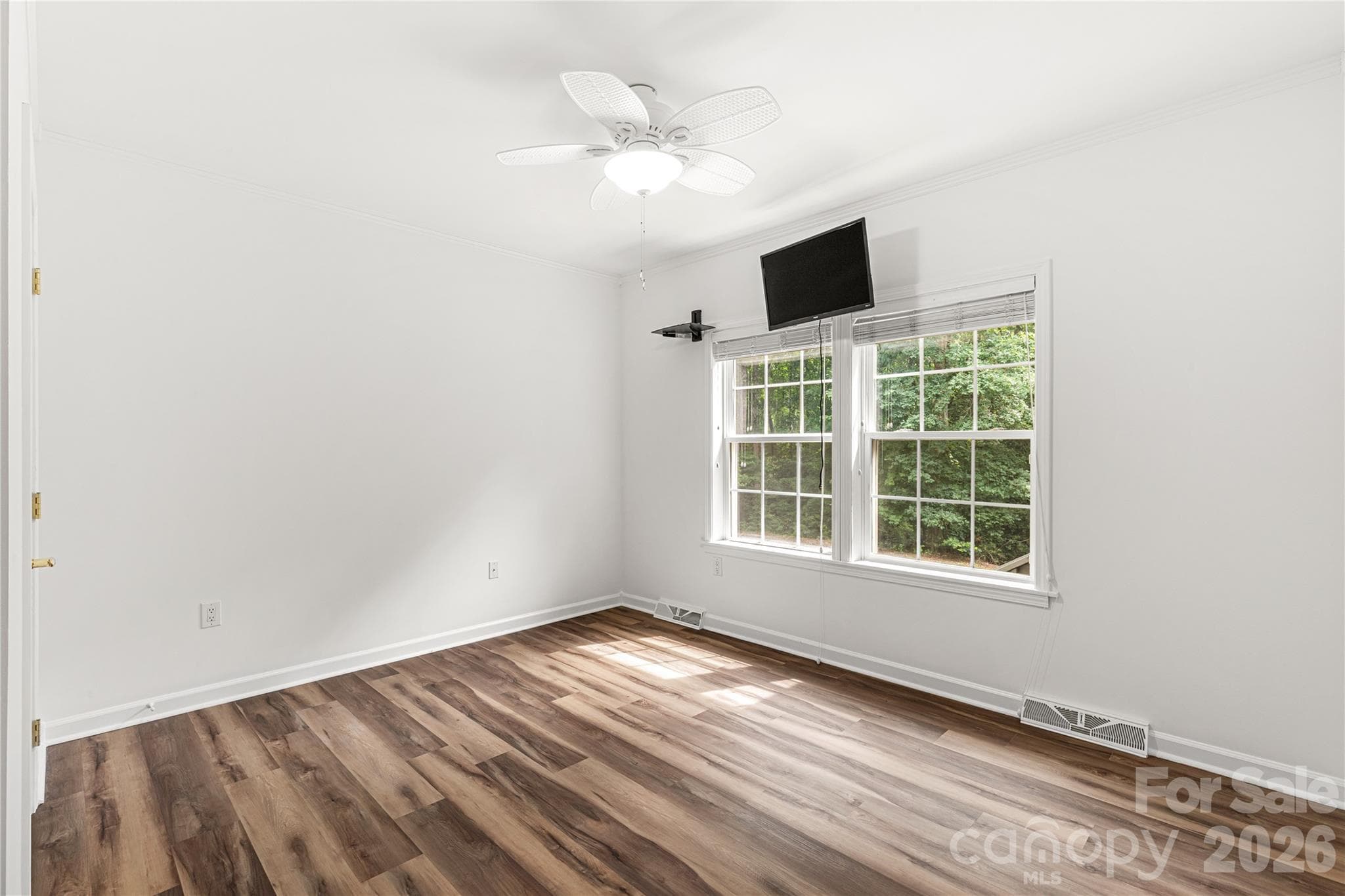Single Family Residence at Lancaster, photo 18 of 48