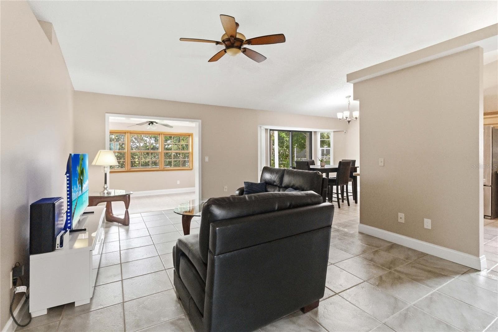 Open floor plan for today's lifestyle - 1564 CYPRESS WOODS CIR, ST CLOUD
