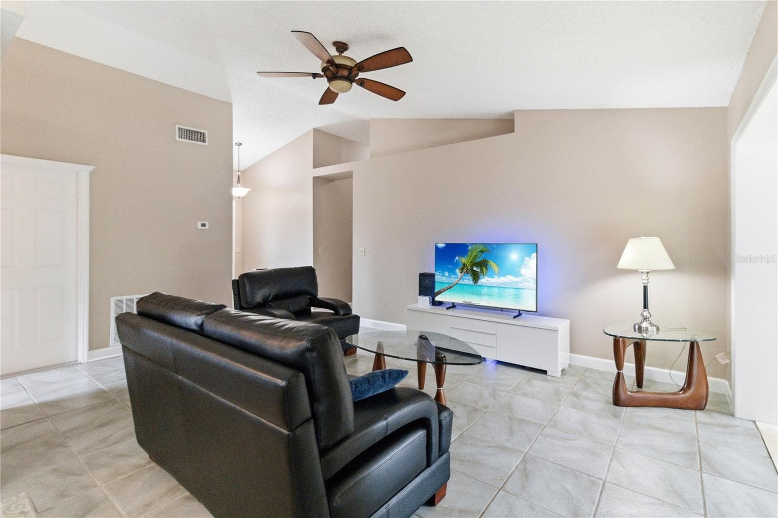 Single Family Residence at 1564 CYPRESS WOODS CIR, ST CLOUD, photo 9 of 46