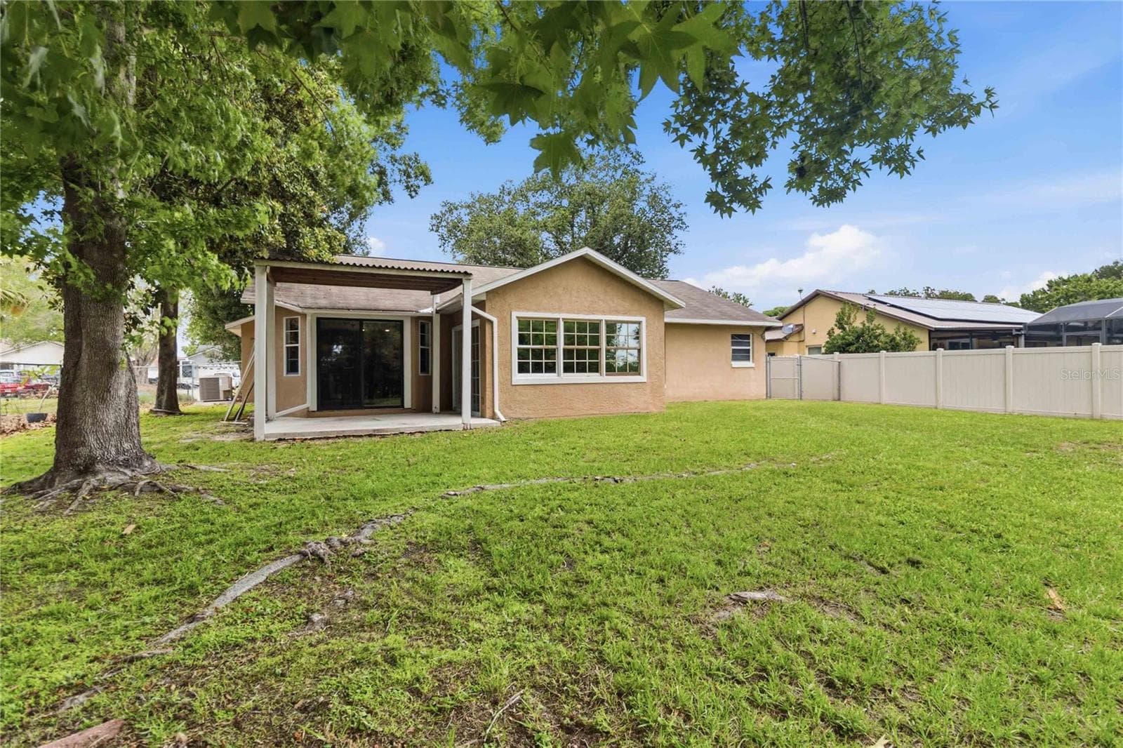 Spacious backyard - 1564 CYPRESS WOODS CIR, ST CLOUD