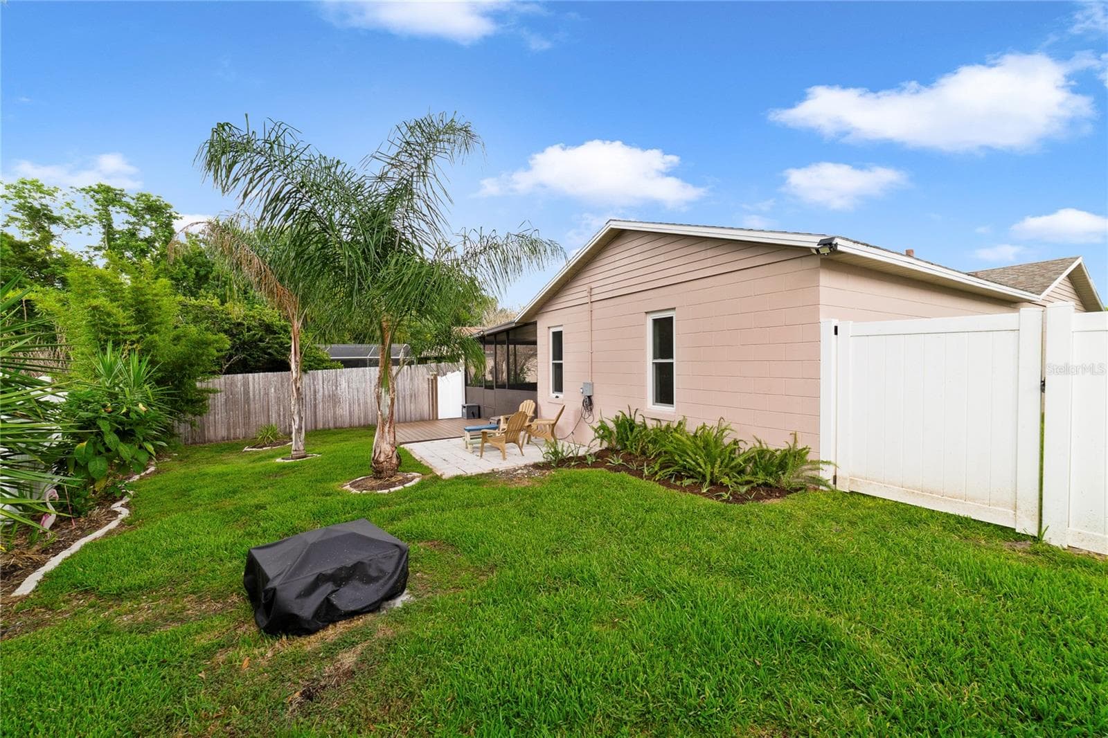 Single Family Residence at 146 MAYFAIR CT, SANFORD, photo 16 of 18