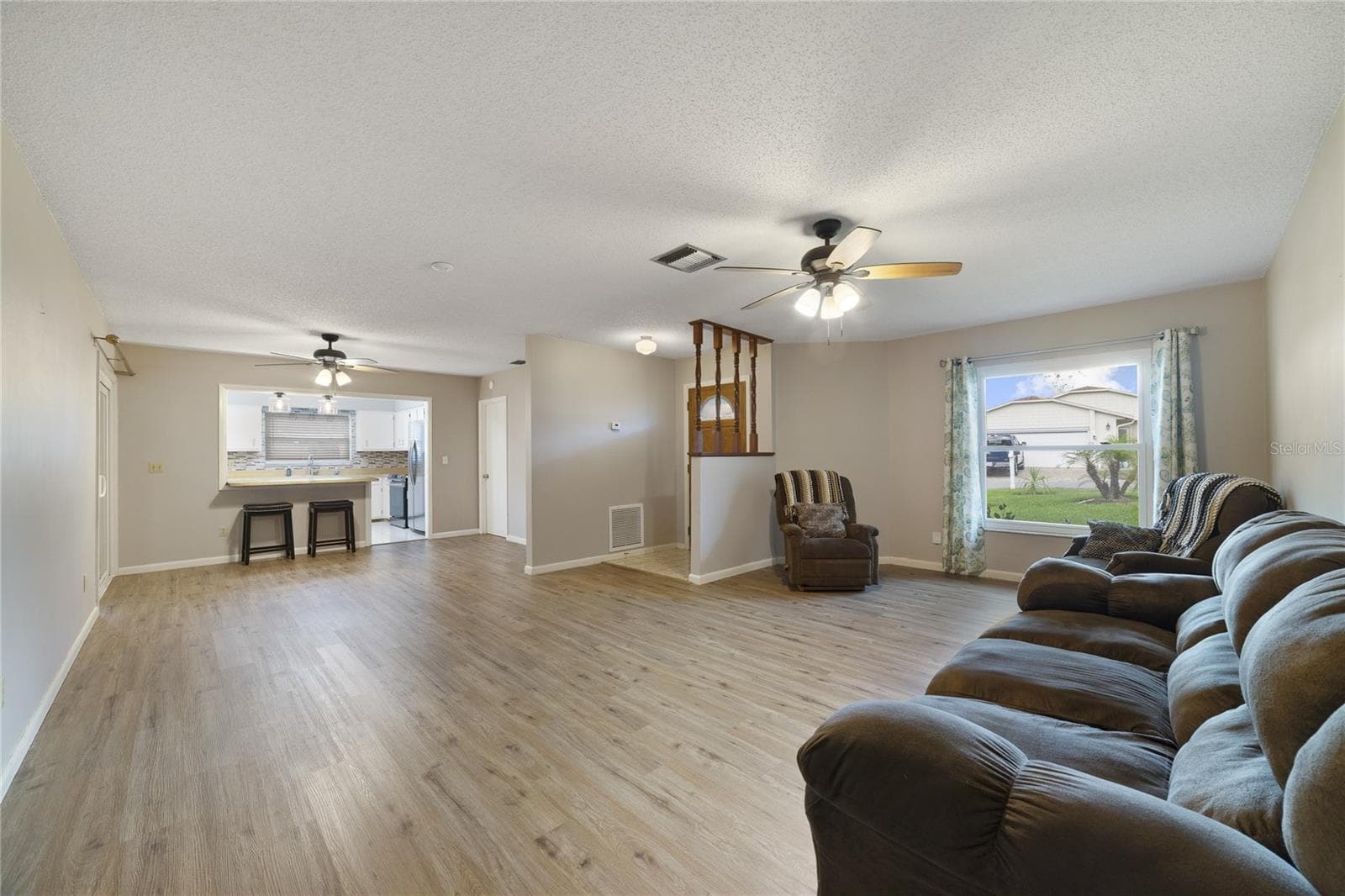 Single Family Residence at 146 MAYFAIR CT, SANFORD, photo 7 of 18
