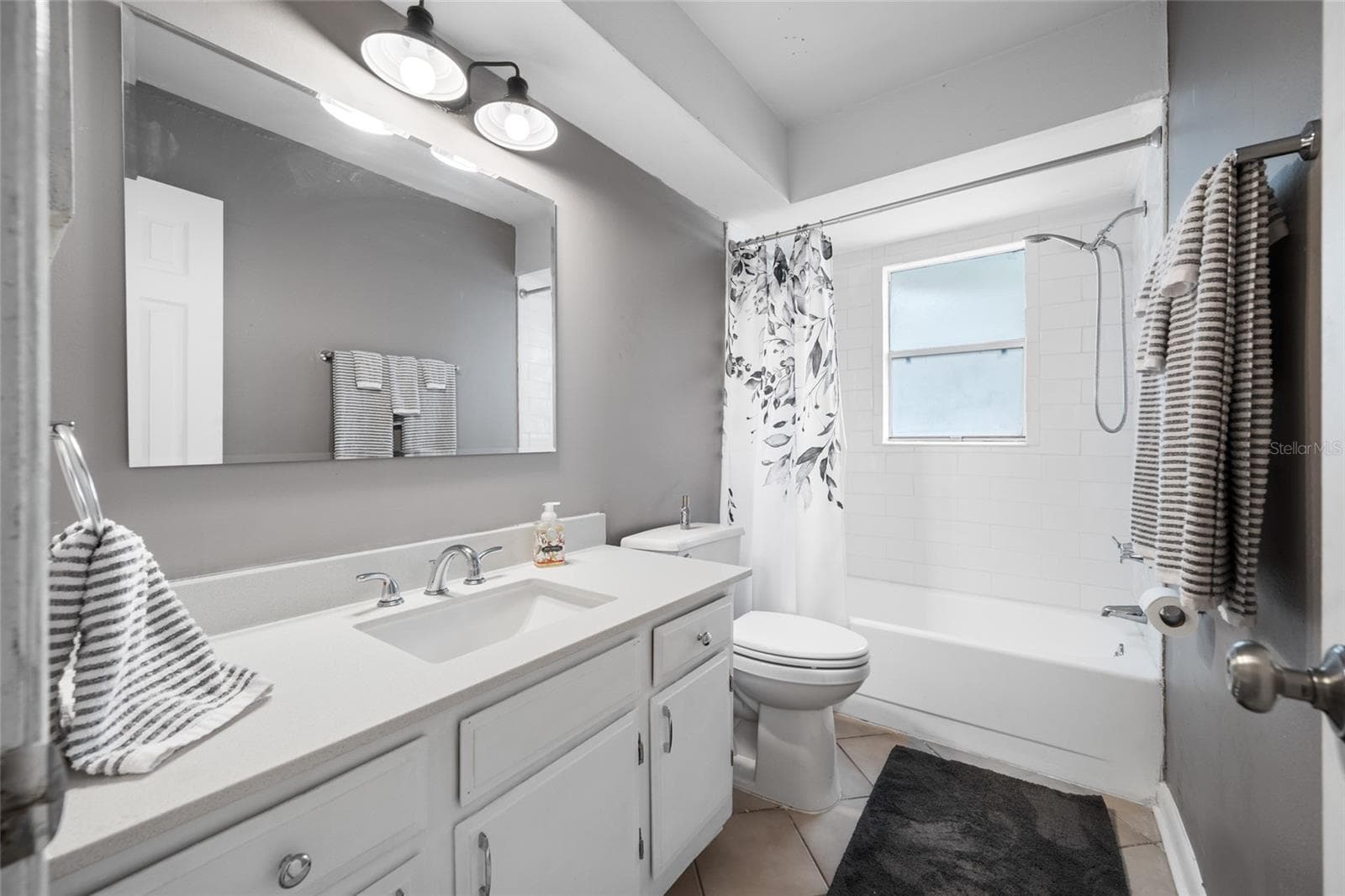 2nd Bathroom - 7128 64TH WAY N, PINELLAS PARK