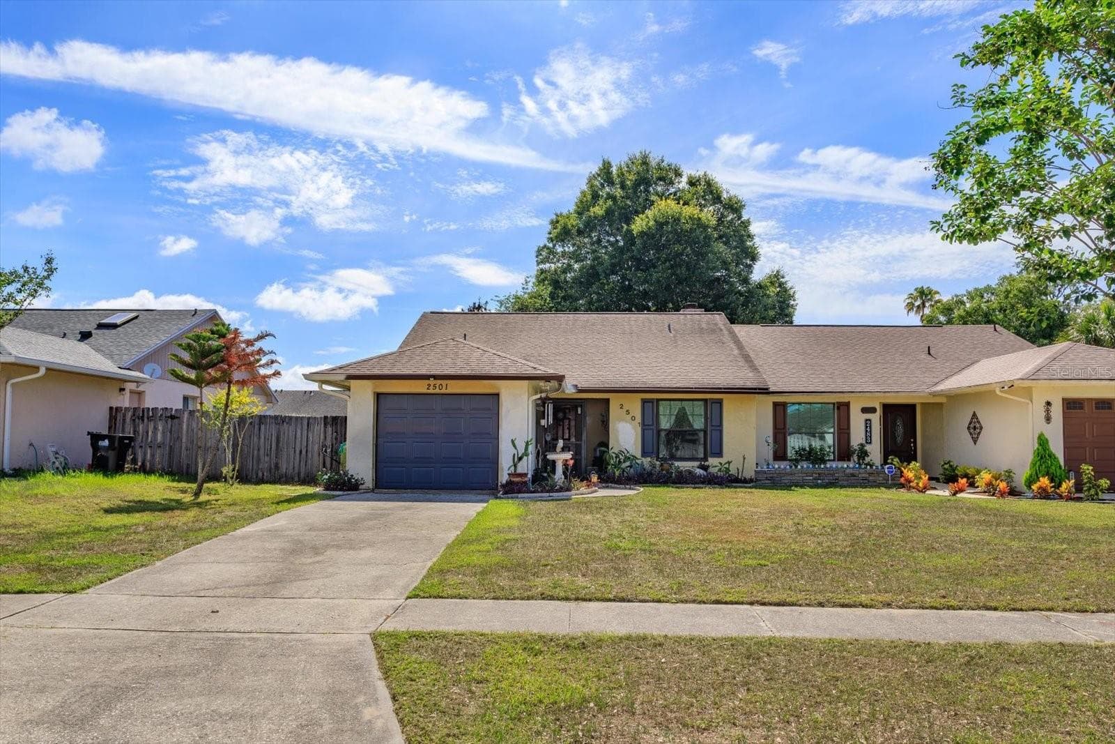 Long Driveway - 2501 LONG MEADOW WAY, ORLANDO