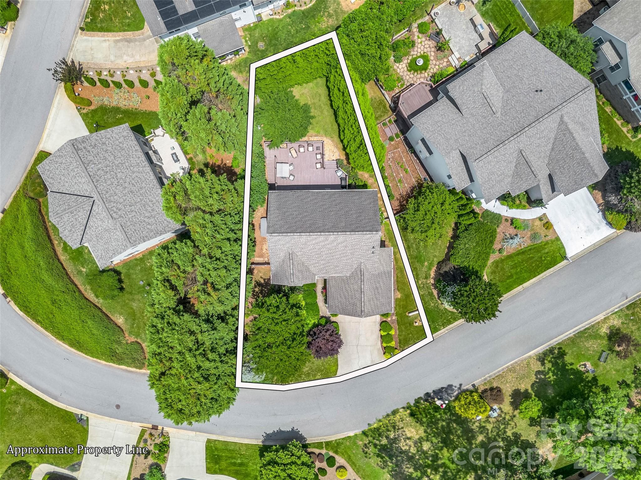 Single Family Residence at 99 Driftstone Circle, Arden, photo 35 of 48