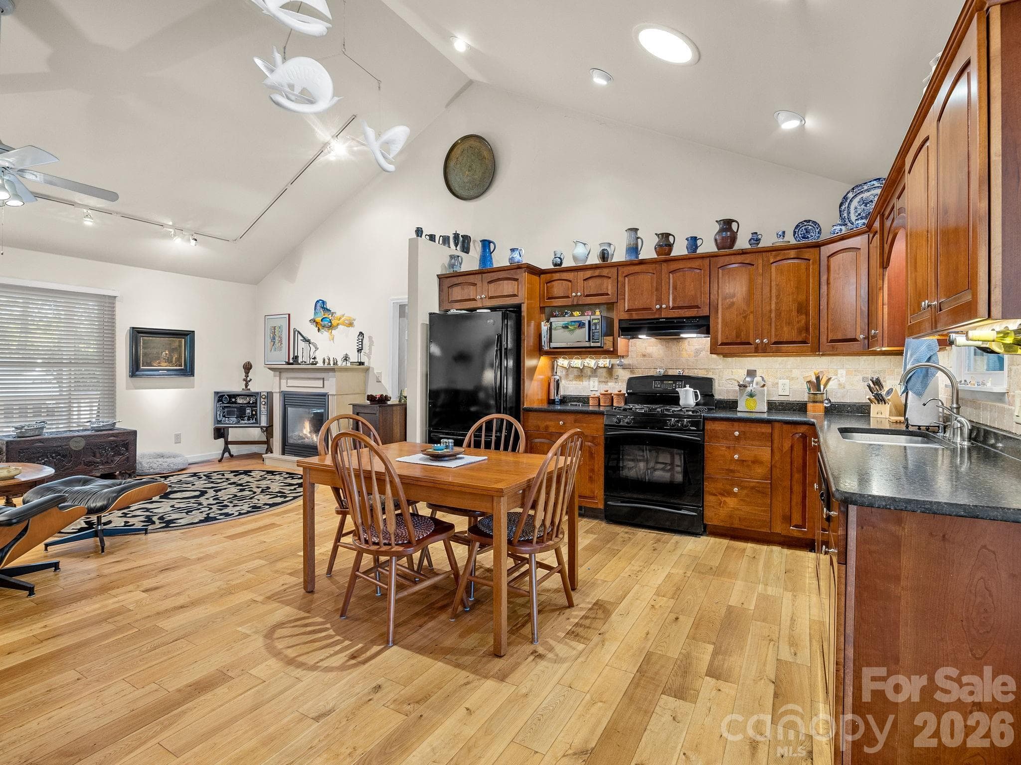 Single Family Residence at 160 Caledonia Road, Landrum, photo 10 of 46