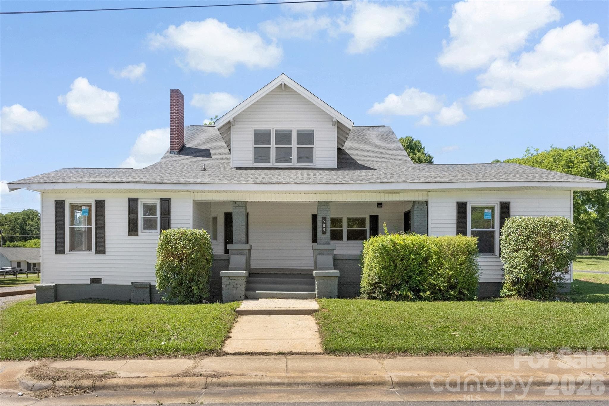 Triplex at Shelby, photo 3 of 47