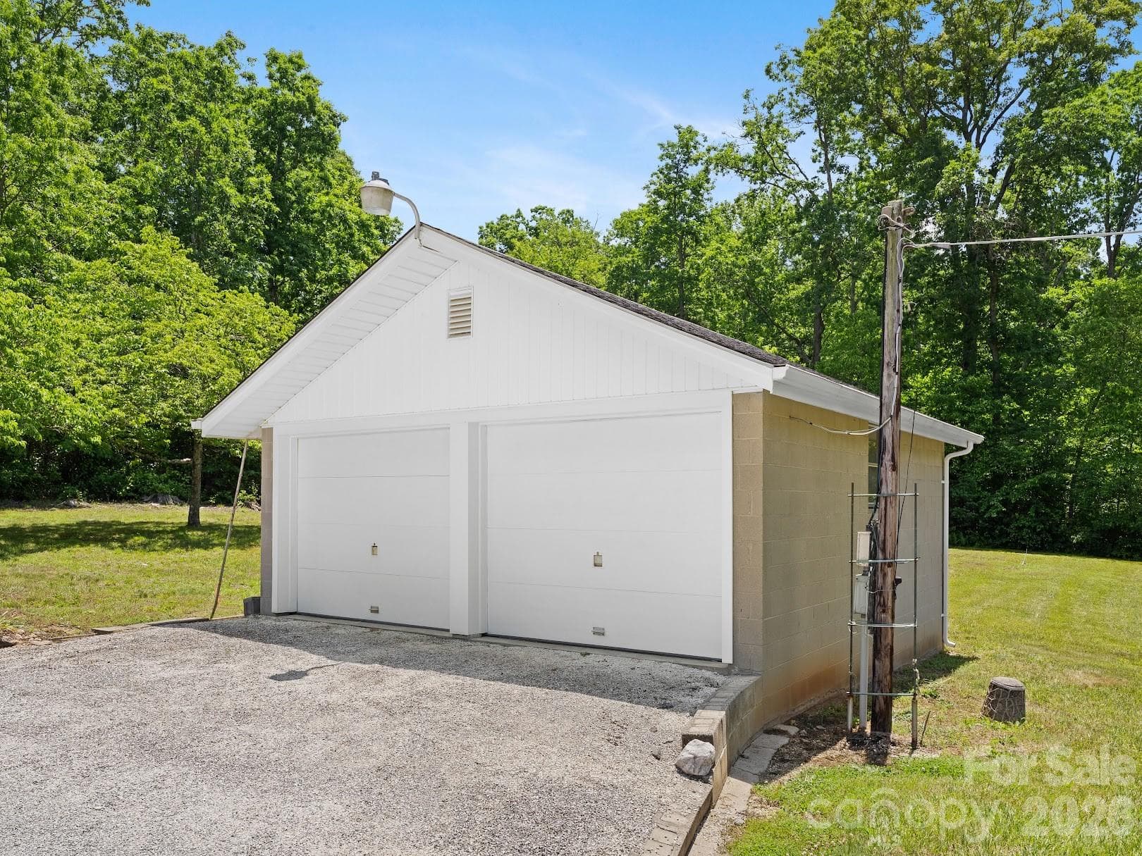 detached garage - Hendersonville