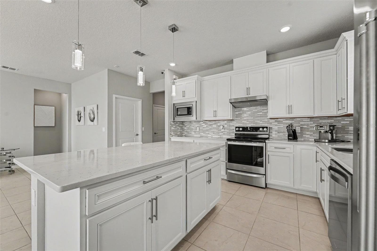Single Family Residence at 1973 SPRING SHOWER CIR, KISSIMMEE, photo 11 of 35
