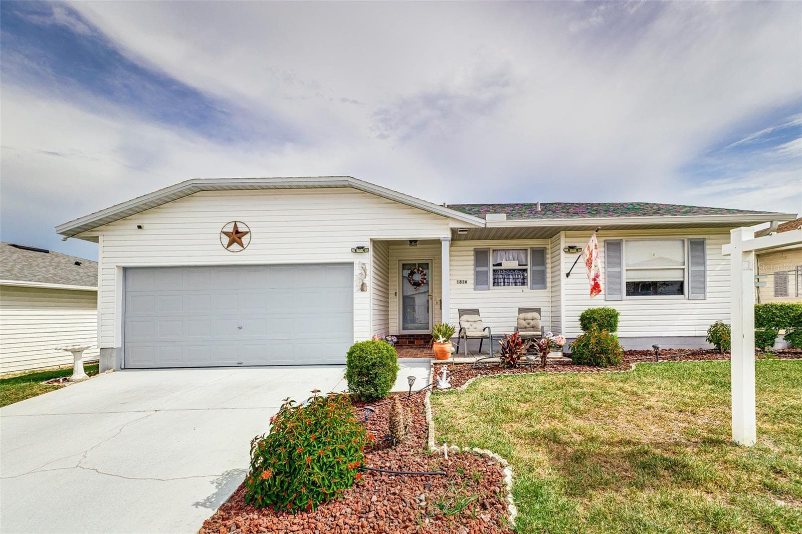 1836 PRAIRIE DUNES CIR N