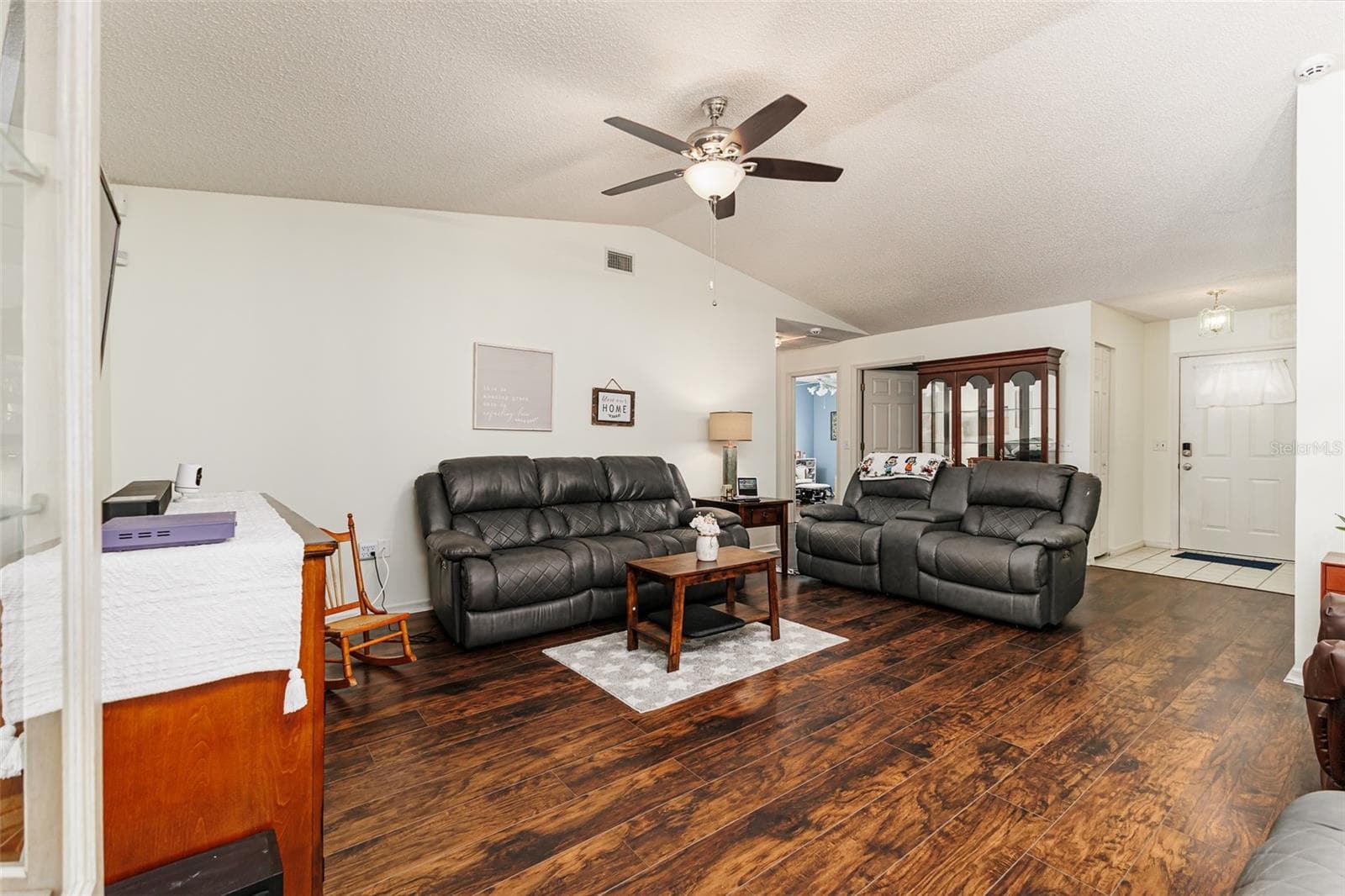 Single Family Residence at 1836 PRAIRIE DUNES CIR N, LAKELAND, photo 2 of 36