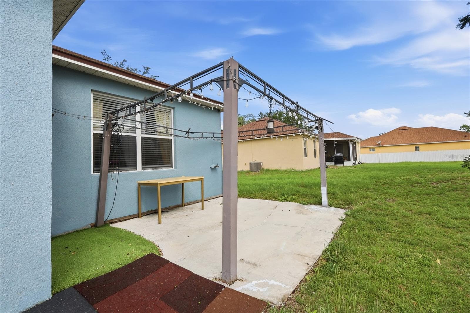 Outside Patio/Back - 7254 COUNTRY RUN PKWY, ORLANDO
