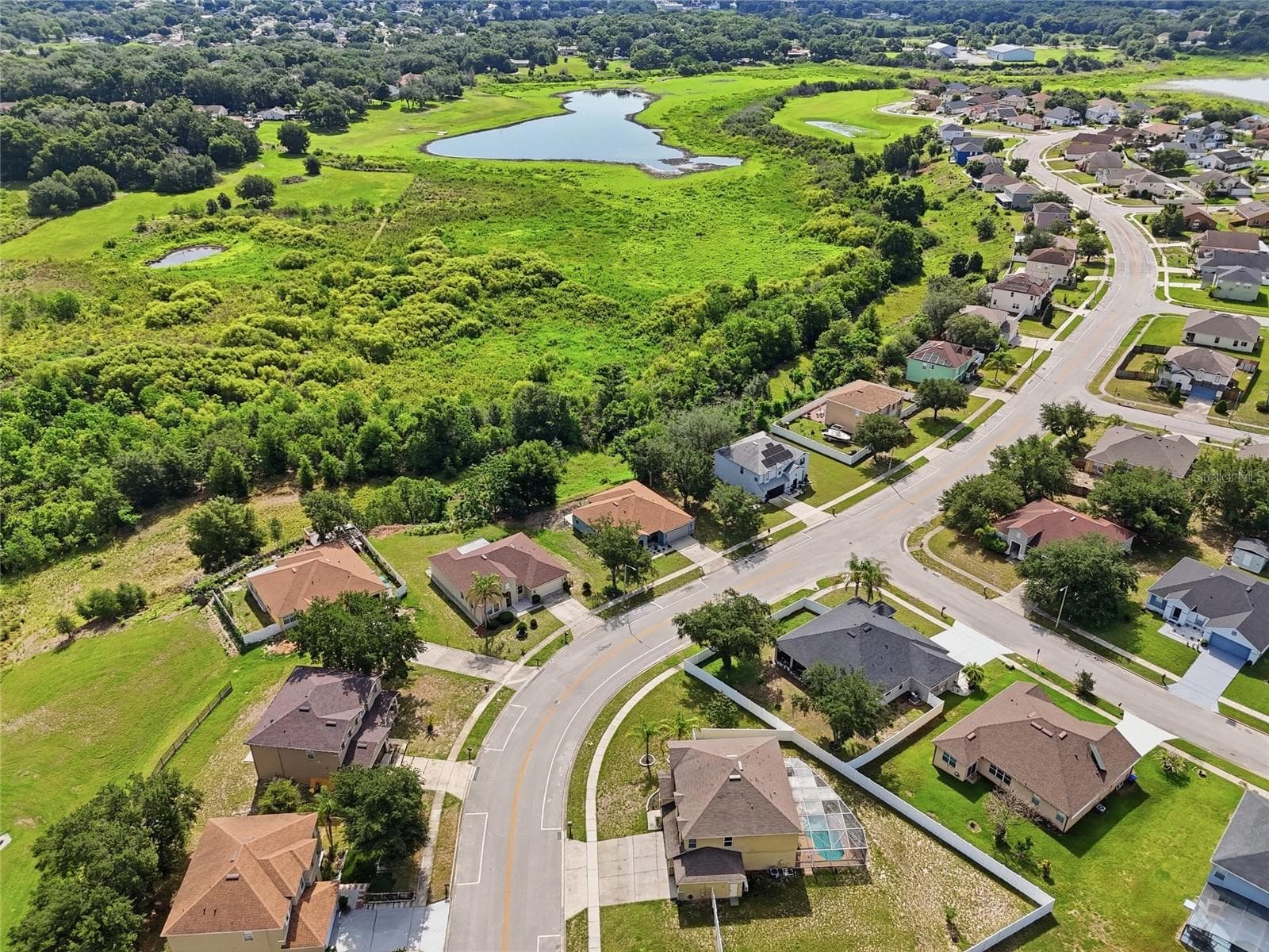 Aerial with Pond view - 7254 COUNTRY RUN PKWY, ORLANDO