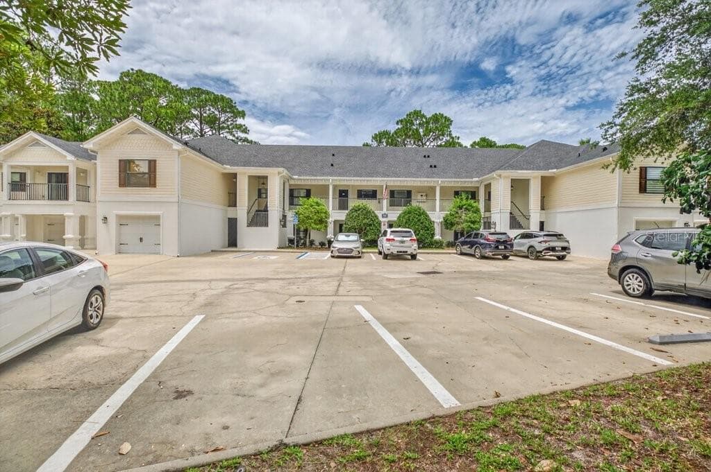 112 LAUREL WOOD WAY #205