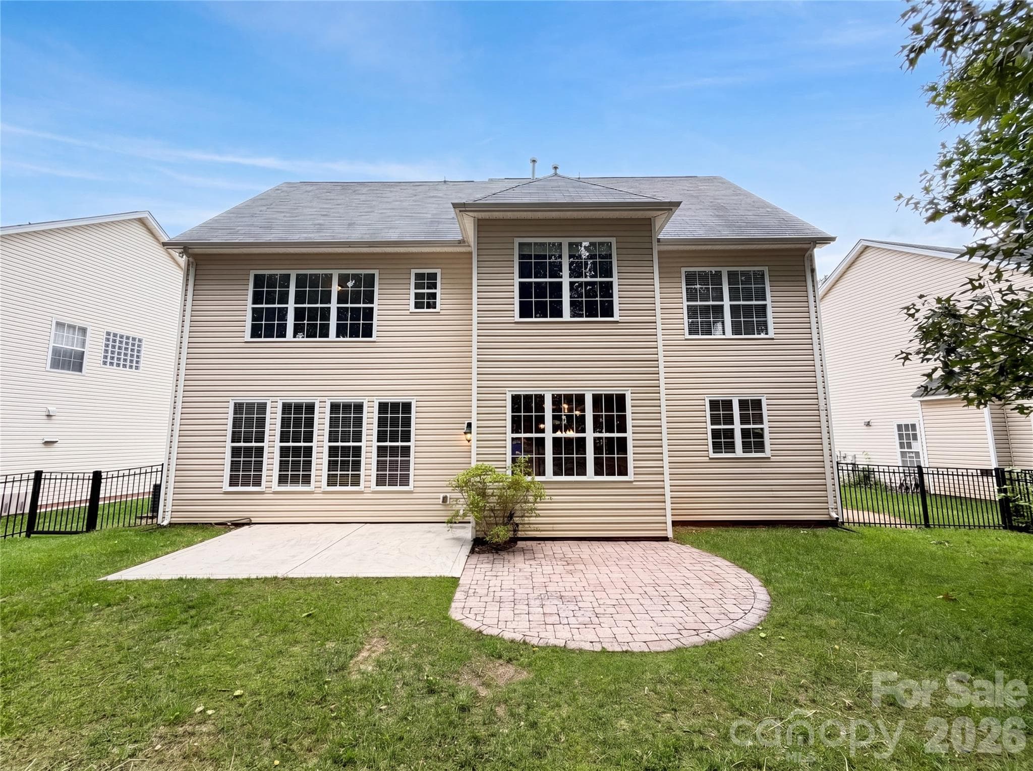 Single Family Residence at 12312 Chesley Drive, Charlotte, photo 5 of 21