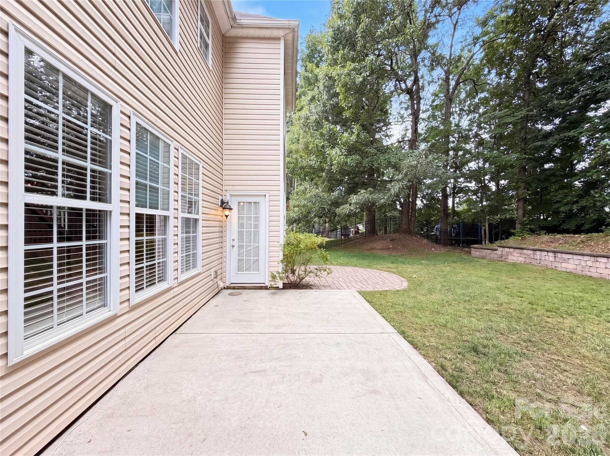 Single Family Residence at 12312 Chesley Drive, Charlotte, photo 18 of 21