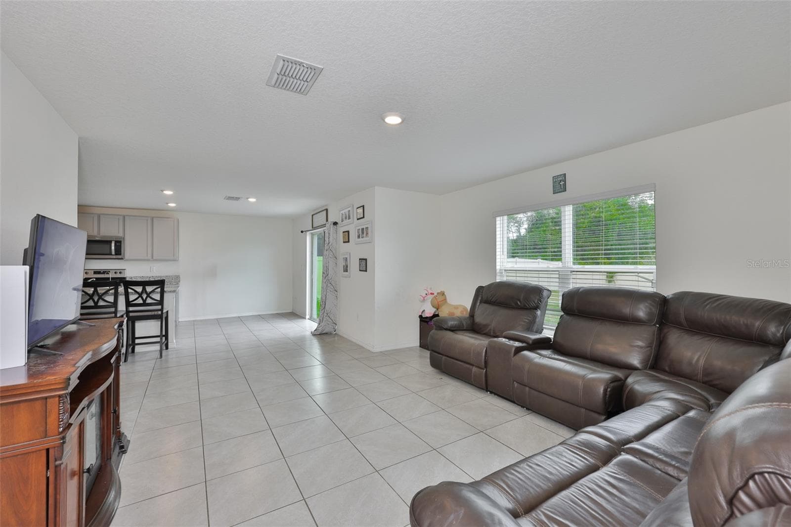 Single Family Residence at 5244 FIDDLE FIG AVE, WIMAUMA, photo 9 of 51