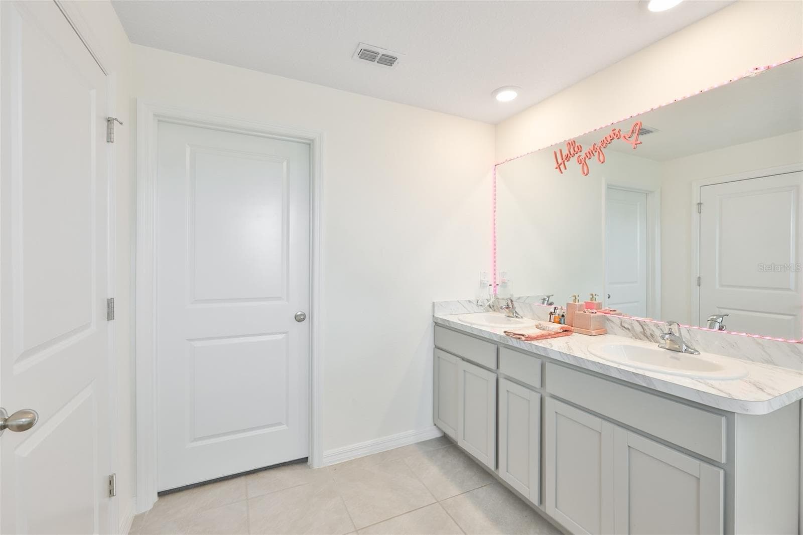 Single Family Residence at 5244 FIDDLE FIG AVE, WIMAUMA, photo 23 of 51